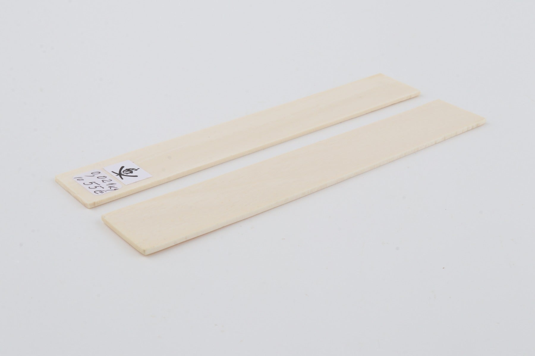 White mammoth ivory scales