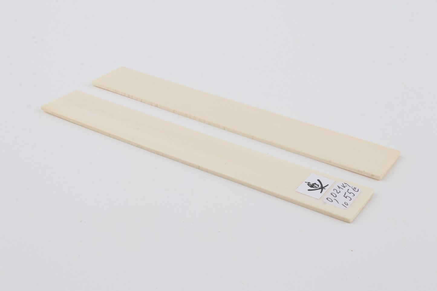 White mammoth ivory scales