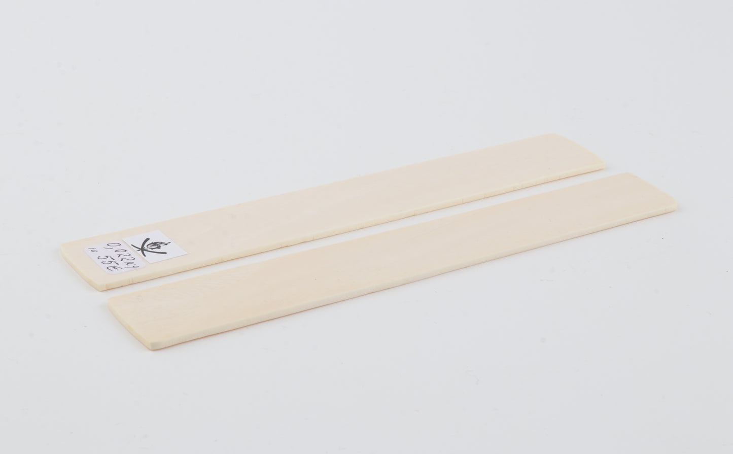 White mammoth ivory scales