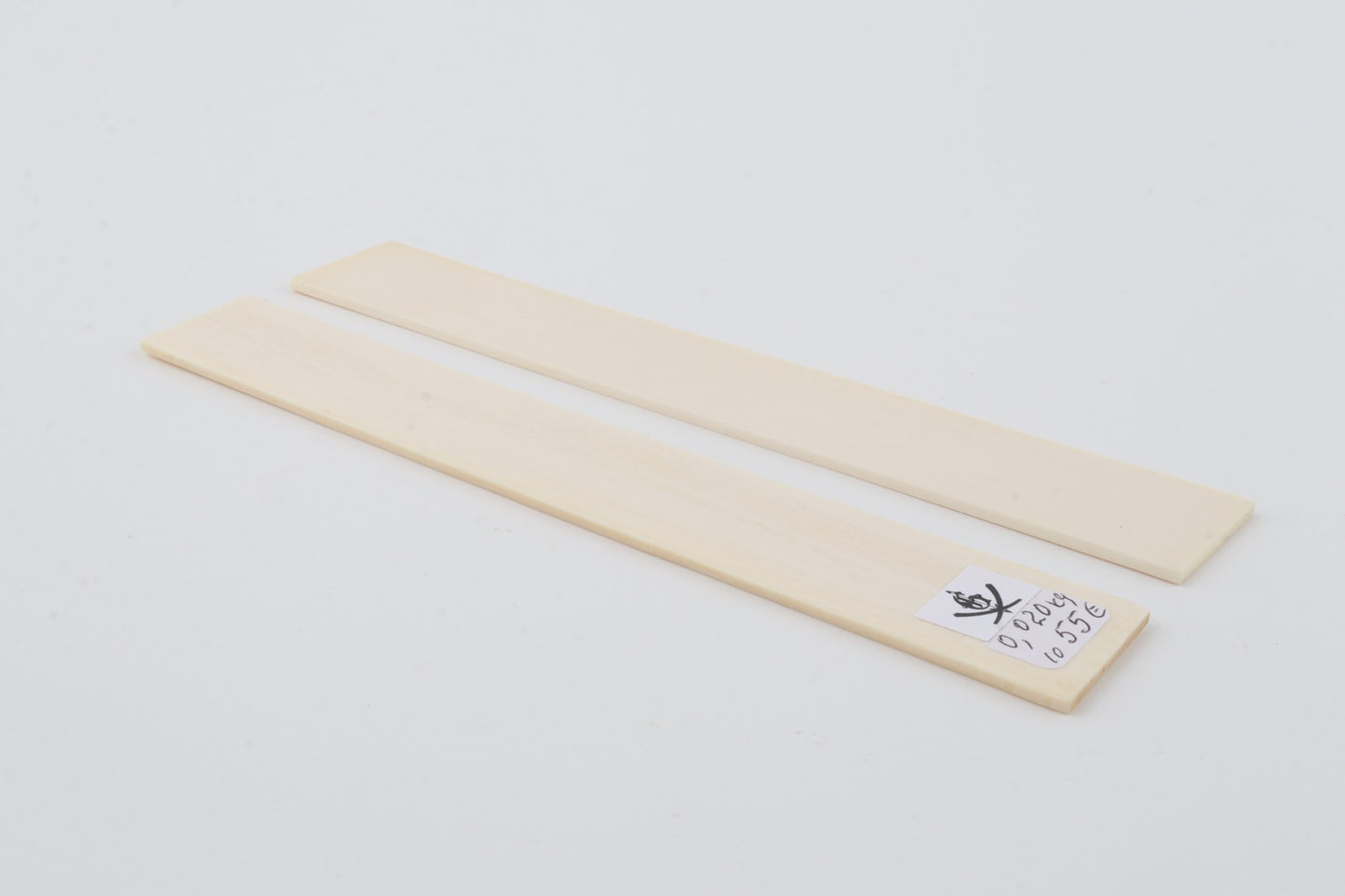 Natural mammoth ivory scales