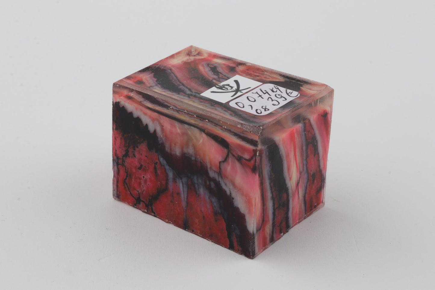 Stabilised mammoth molar block