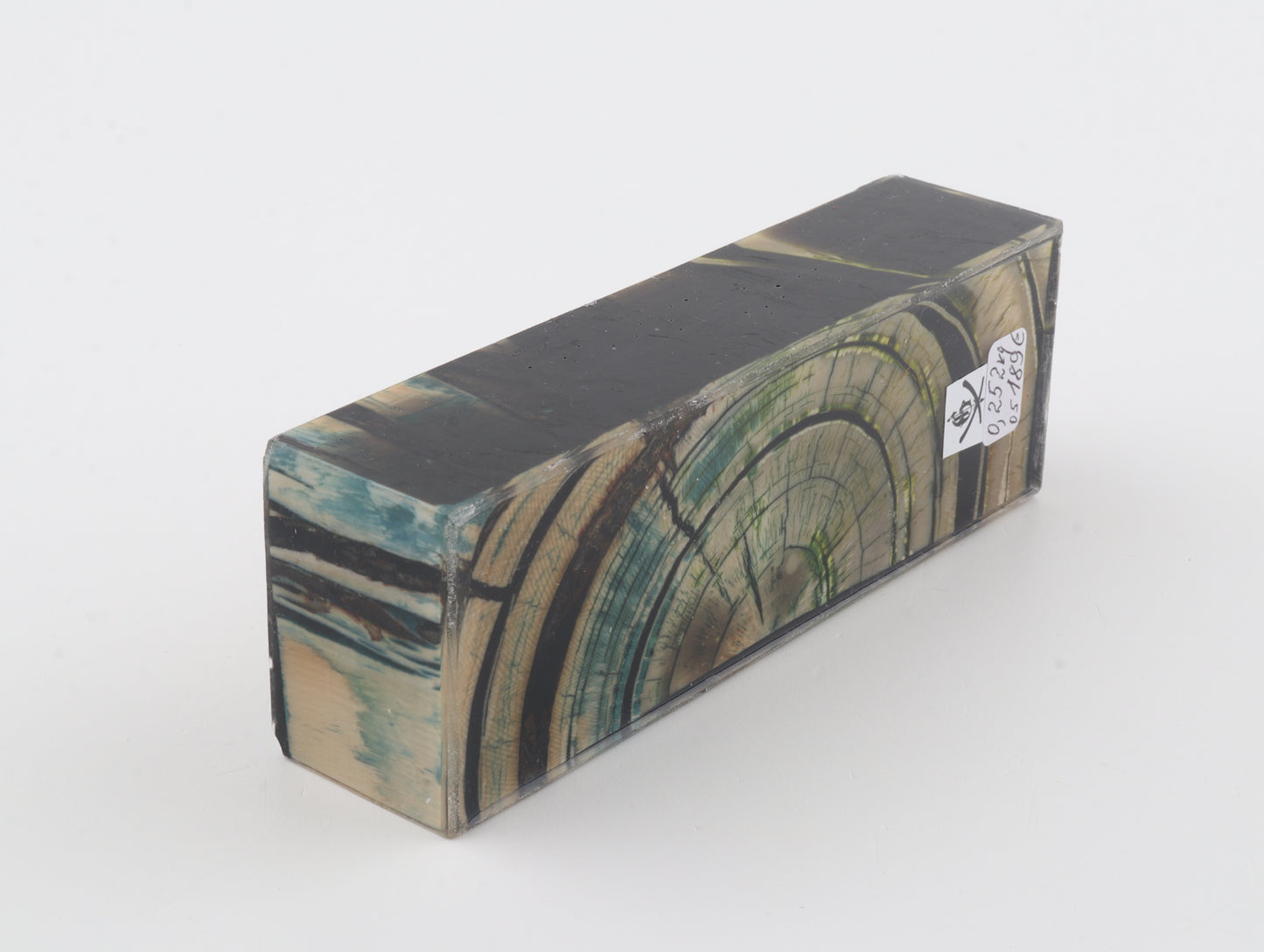 Stabilised mammoth ivory block