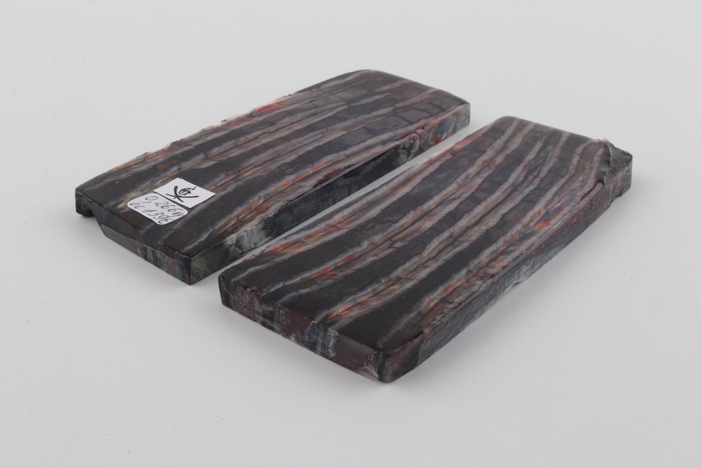 Stabilised mammoth molar scales