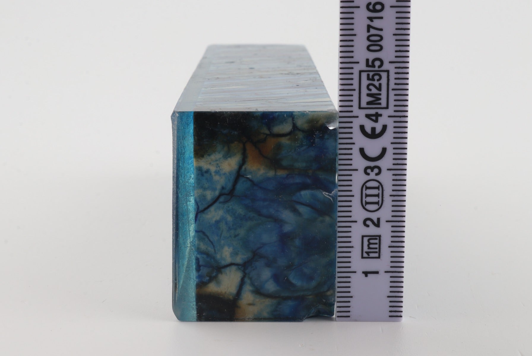 Stabilised mammoth molar block