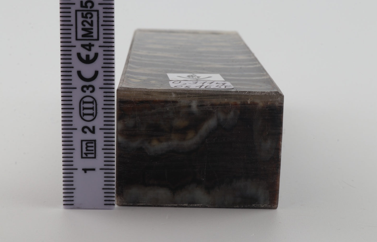 Stabilised mammoth molar block