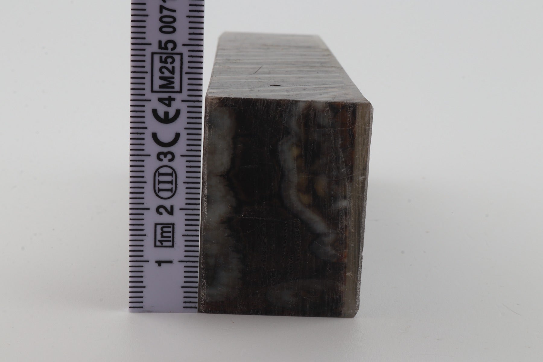 Stabilised mammoth molar block