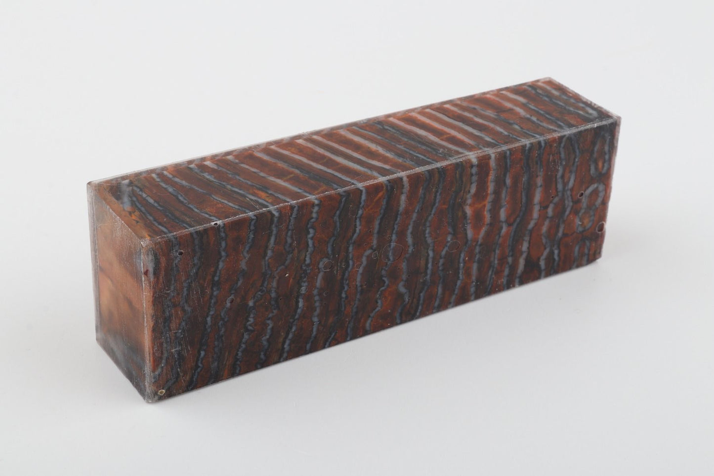 Stabilised mammoth molar block