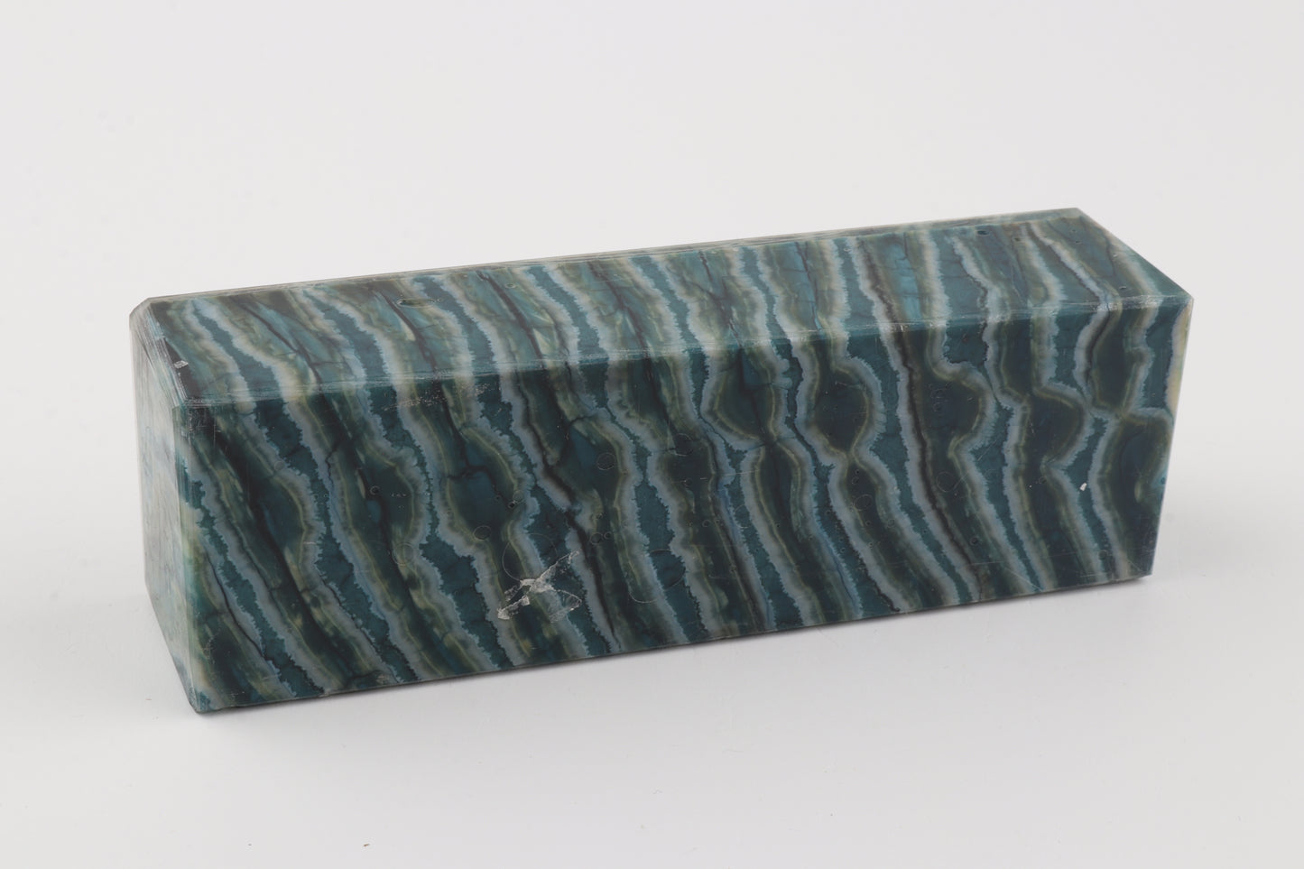 Stabilised mammoth molar block