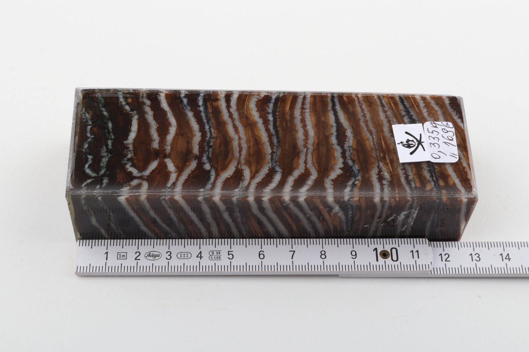 Stabilised mammoth molar block