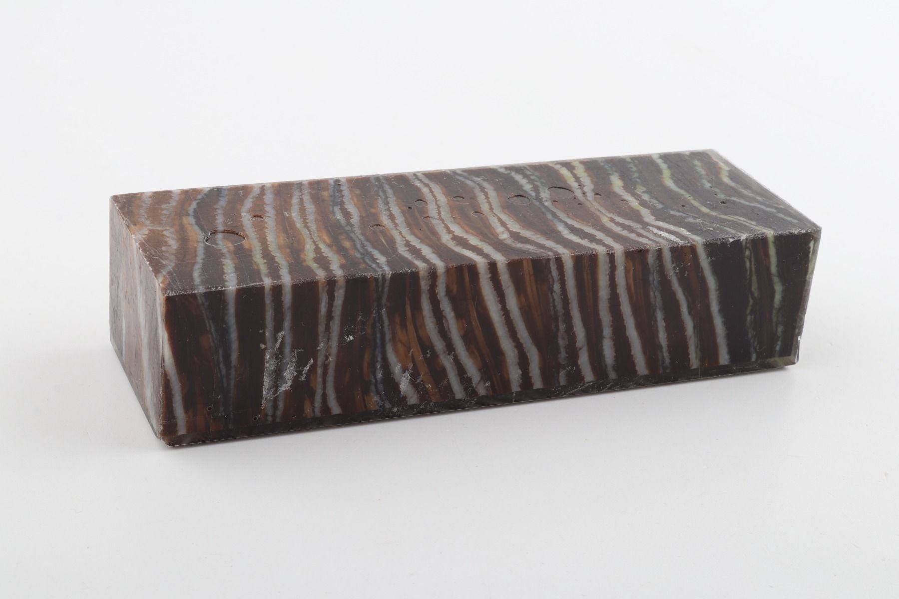 Stabilised mammoth molar block