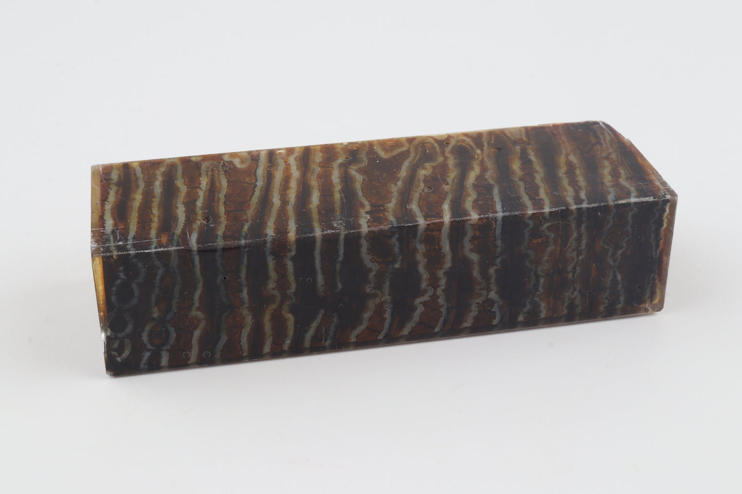 Stabilized mammoth molar block