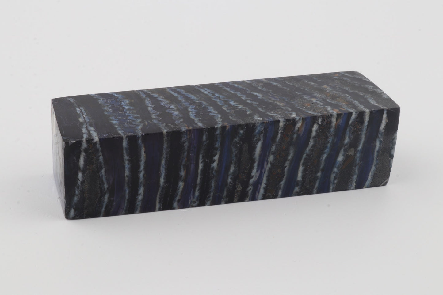 Stabilised mammoth molar block