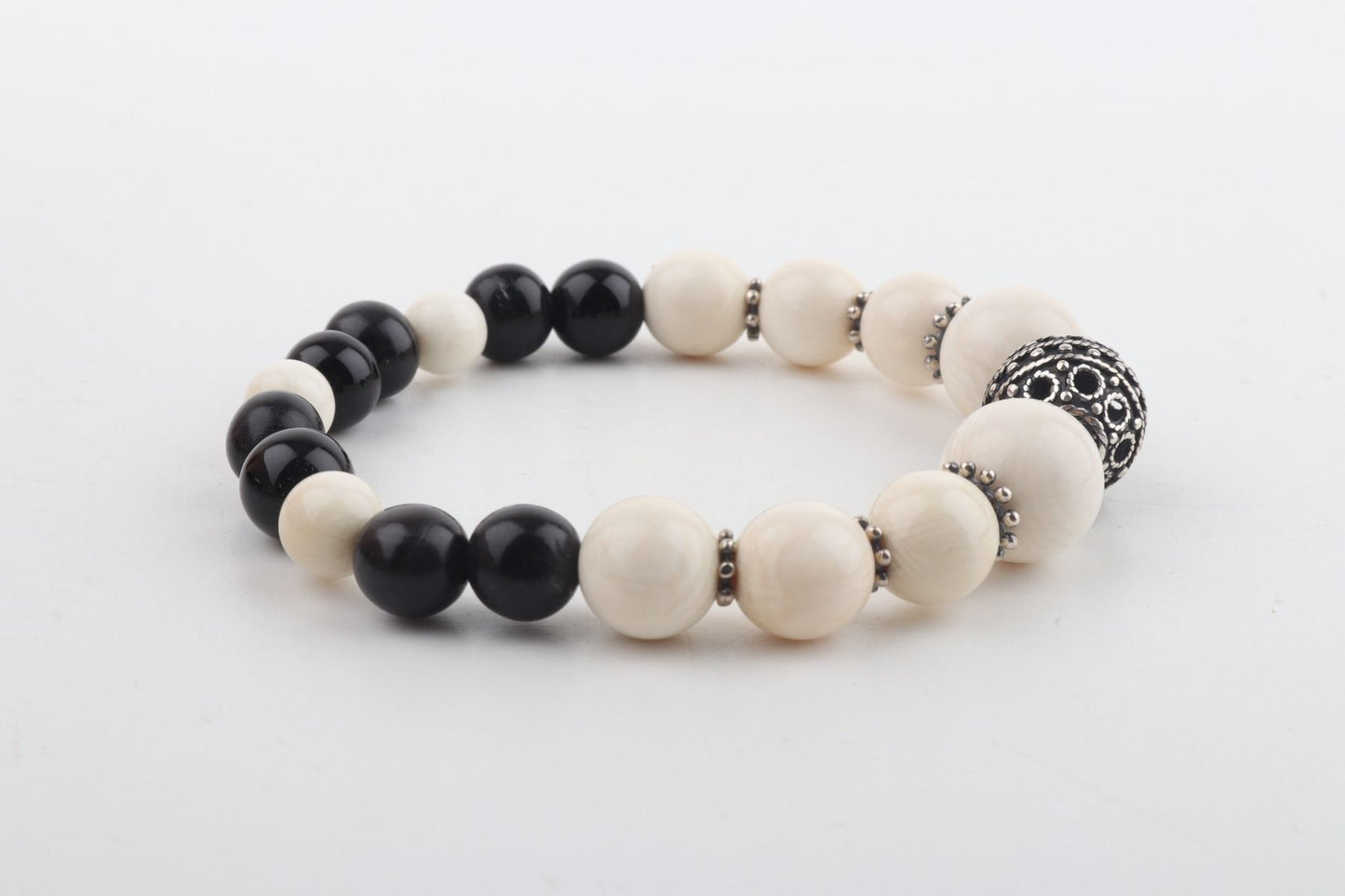 The Tibet Black Mammoth Ivory & Black Onyx bracelet
