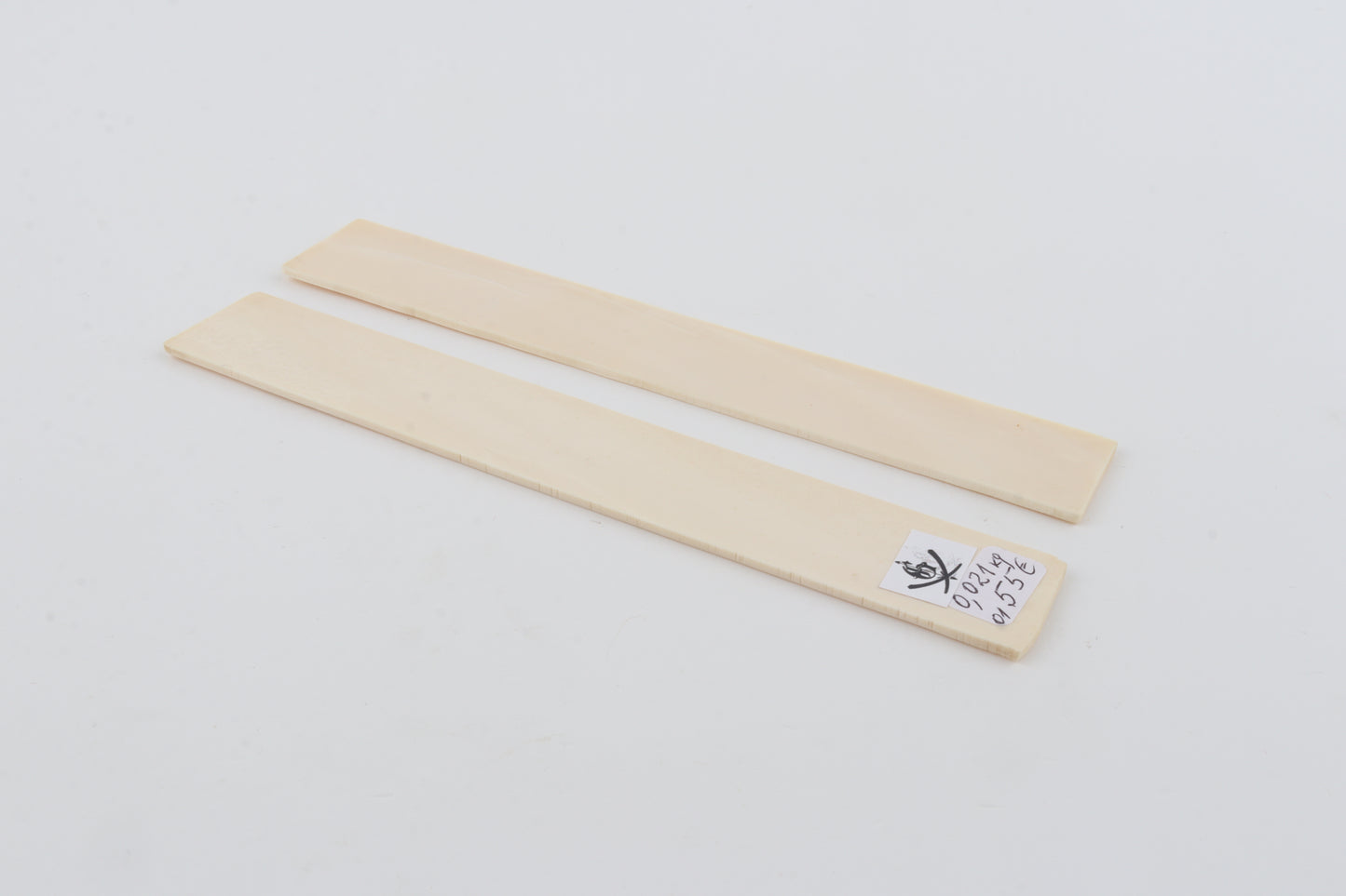 White mammoth ivory scales