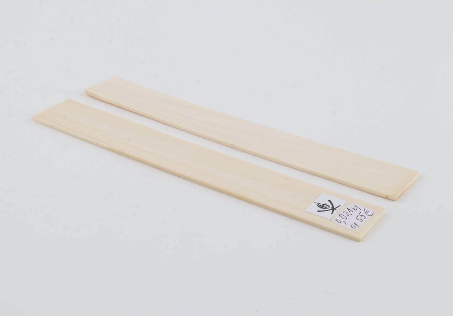 White mammoth ivory scales