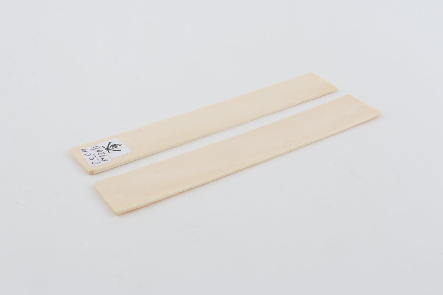 White mammoth ivory scales