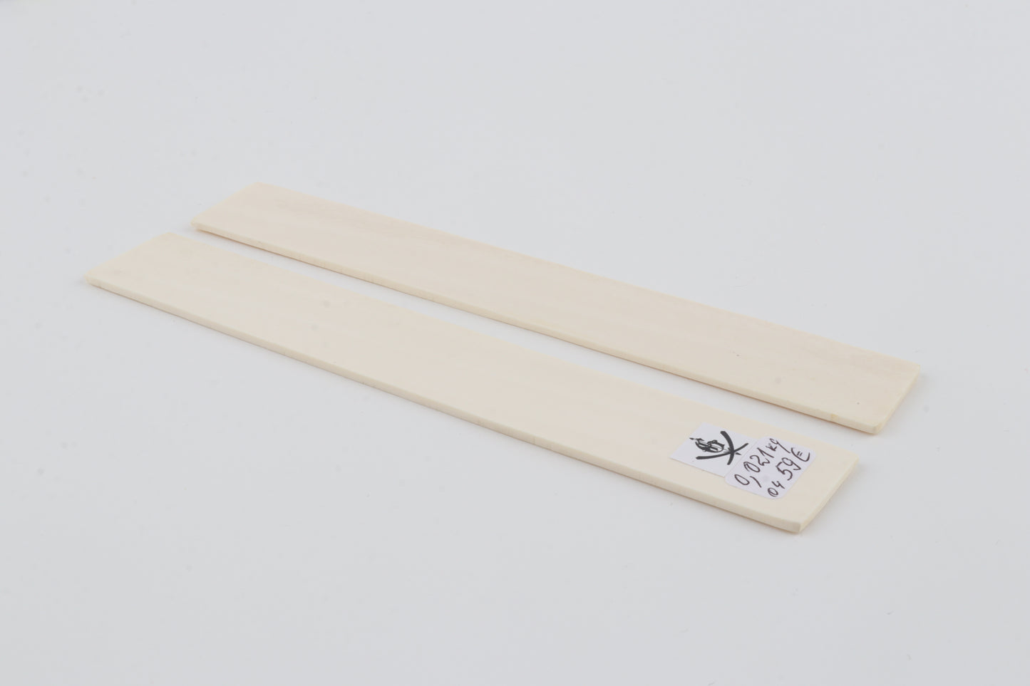 White mammoth ivory scales