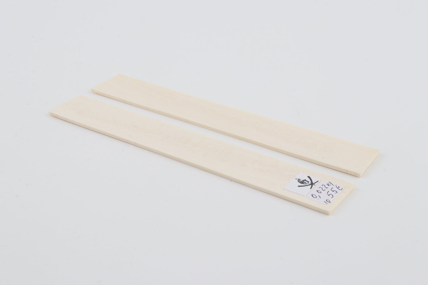 White natural mammoth ivory scales