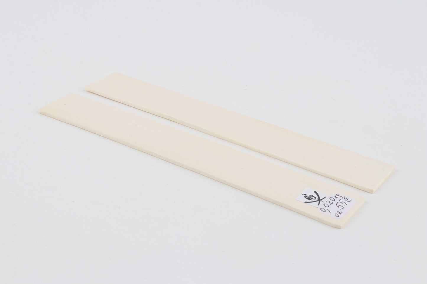 White mammoth ivory scales