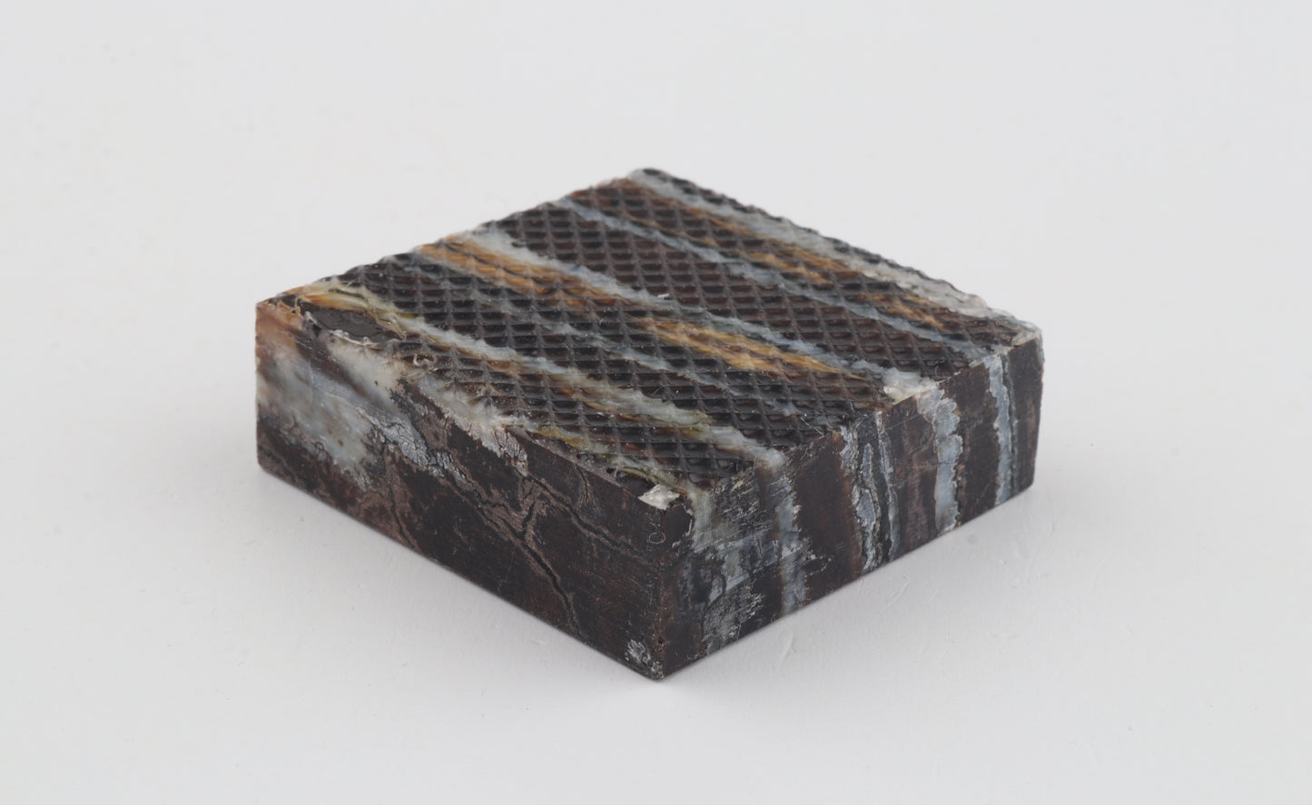 Stabilised mammoth molar block
