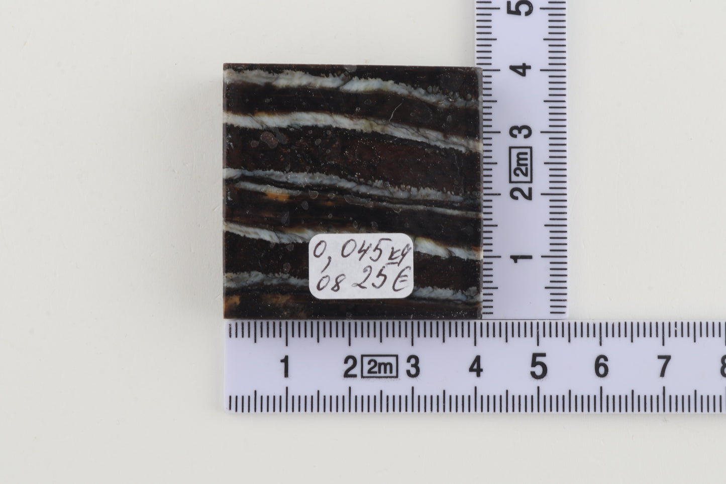 Stabilised mammoth molar block