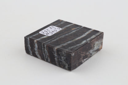 Stabilised mammoth molar block