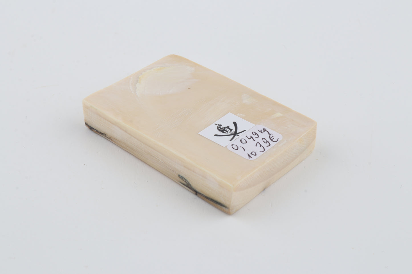 White mammoth ivory segment