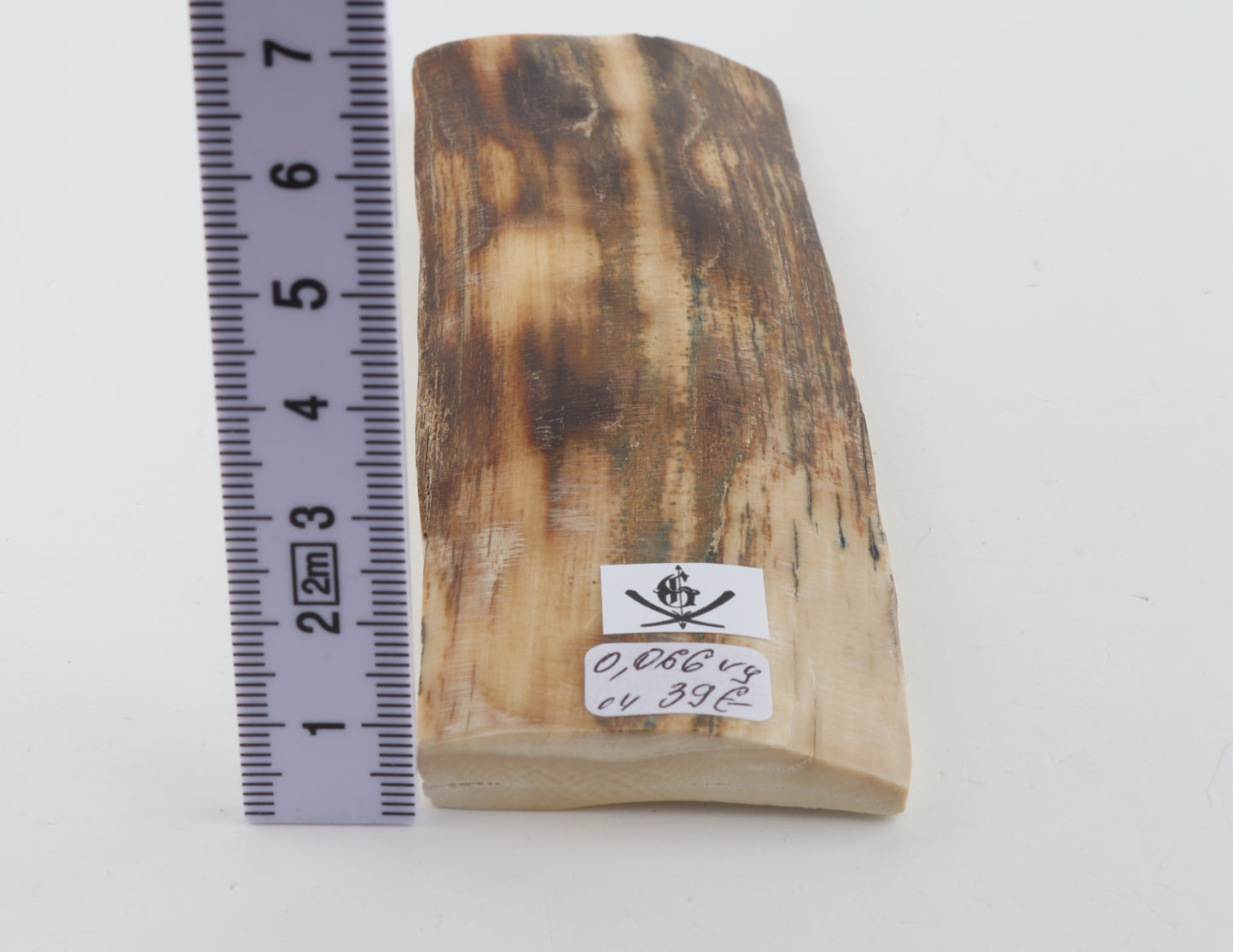Beige-brown mammoth bark