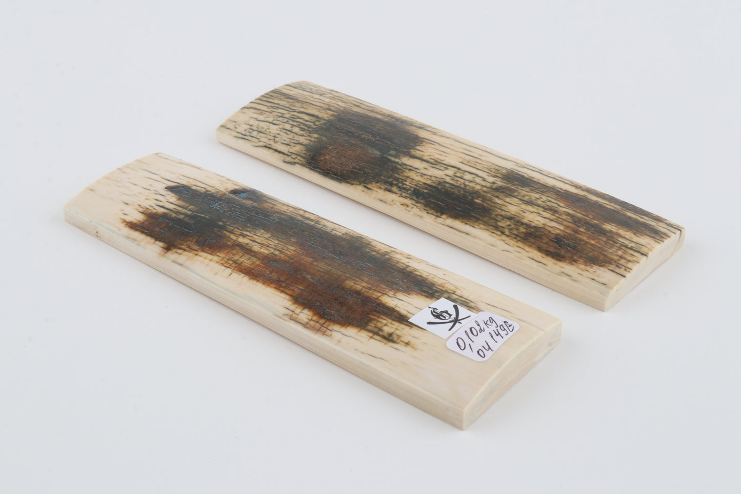Natural mammoth bark scales