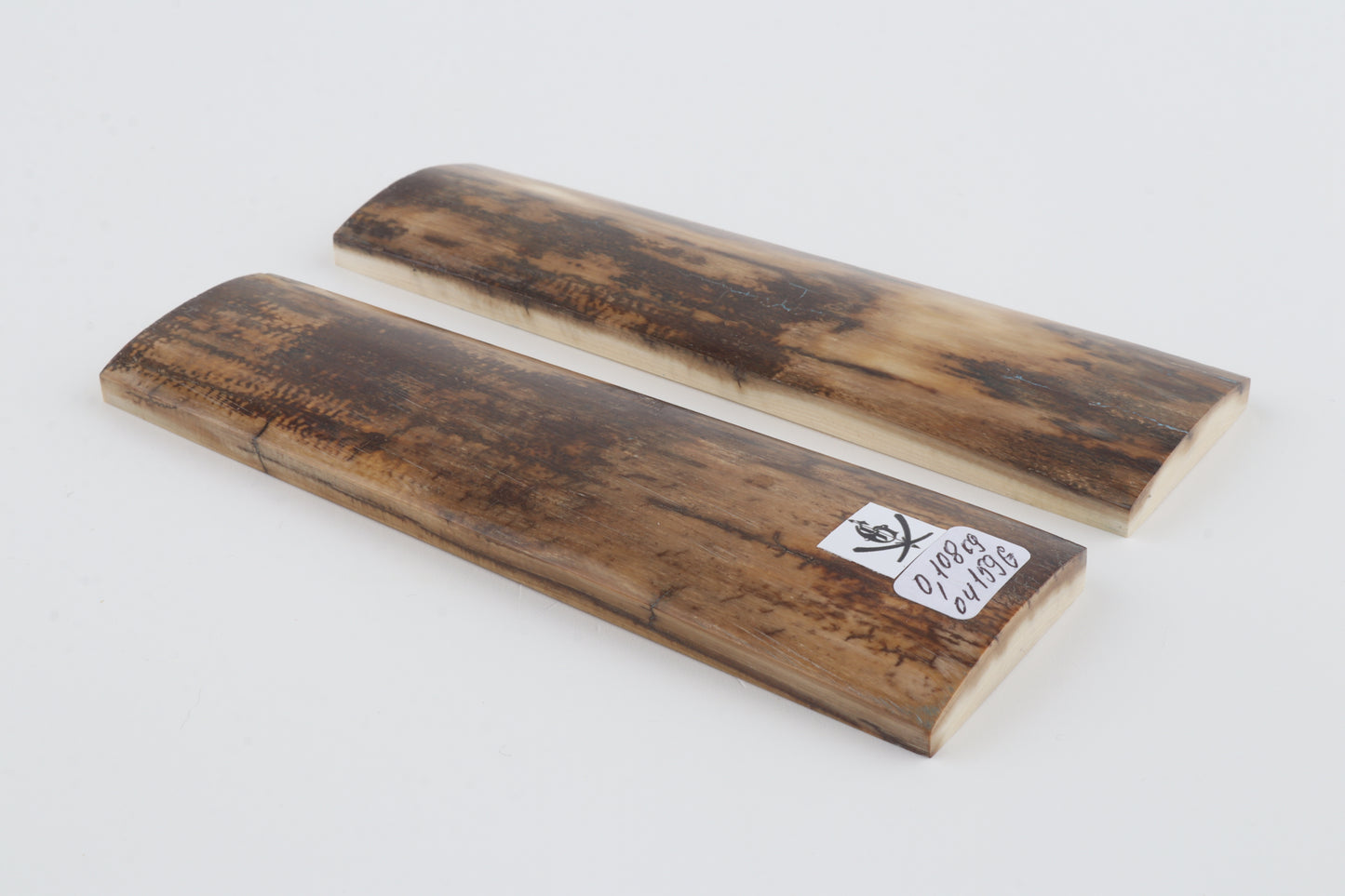 Natural mammoth bark scales