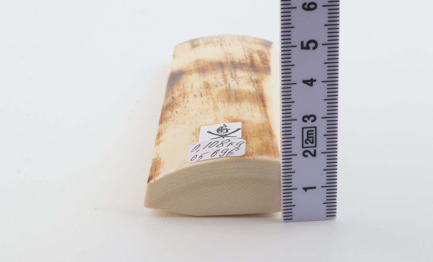 White-orange mammoth bark