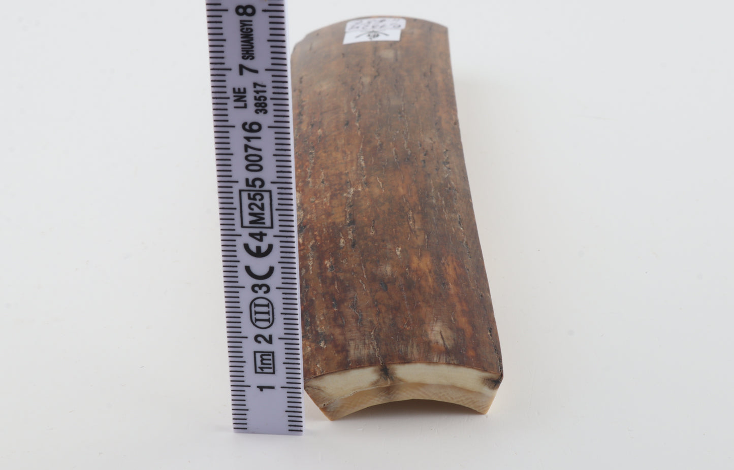 Red-brown mammoth bark