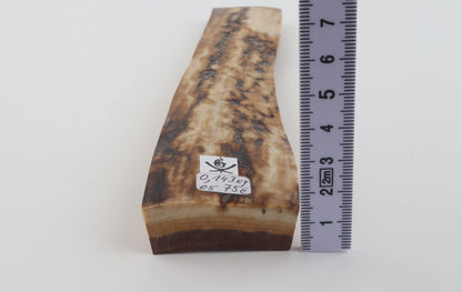 Creme-beige mammoth bark