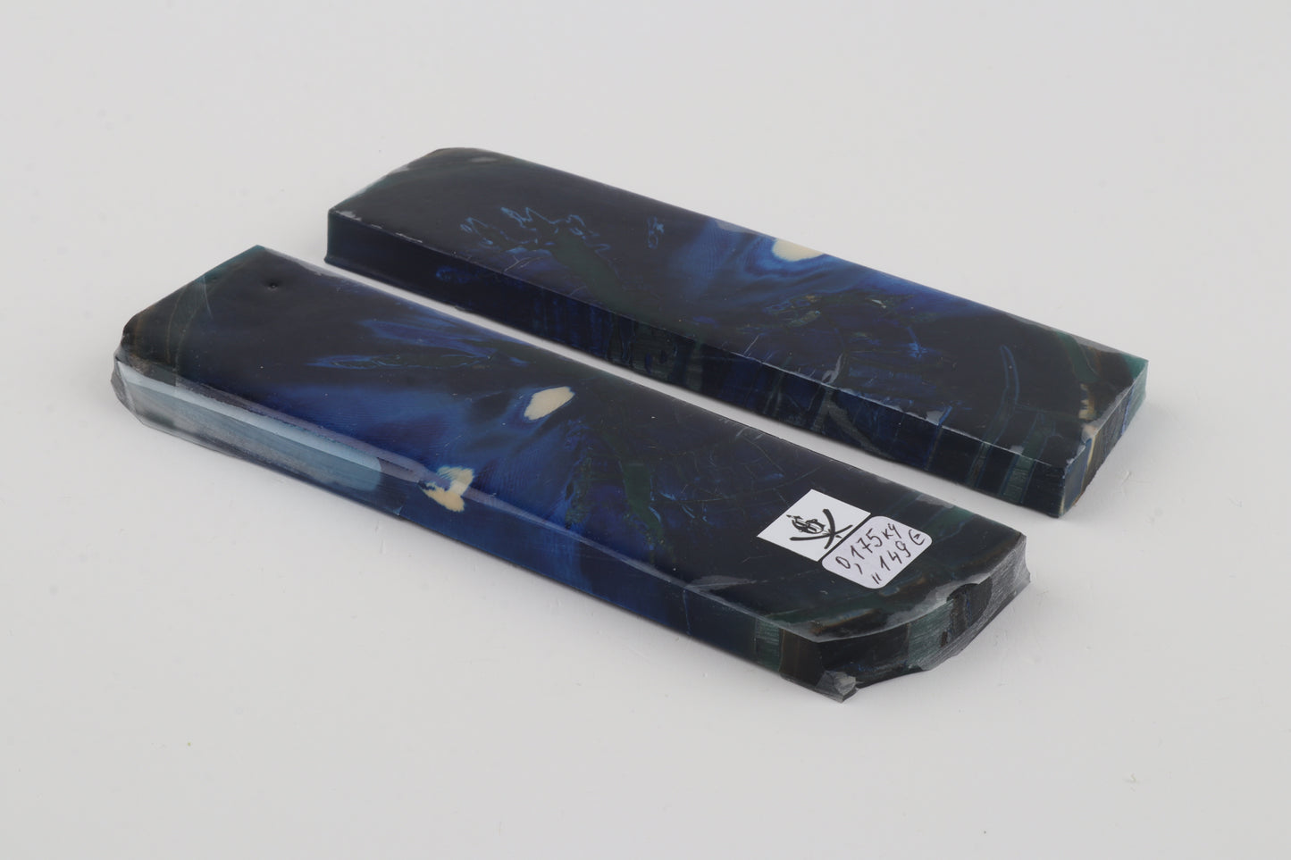 Stabilised mammoth ivory scales