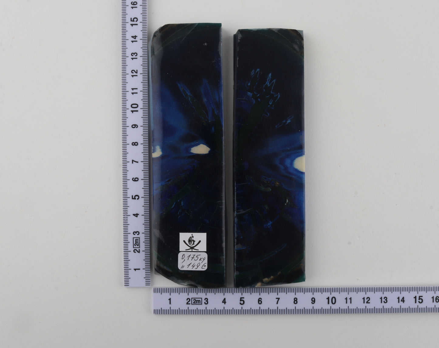 Stabilised mammoth ivory scales