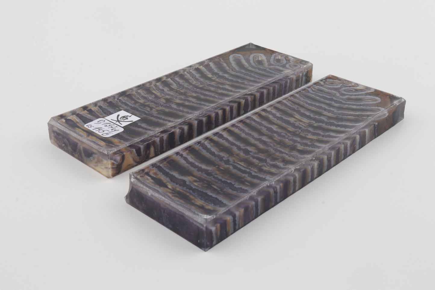 Stabilized mammoth molar scales