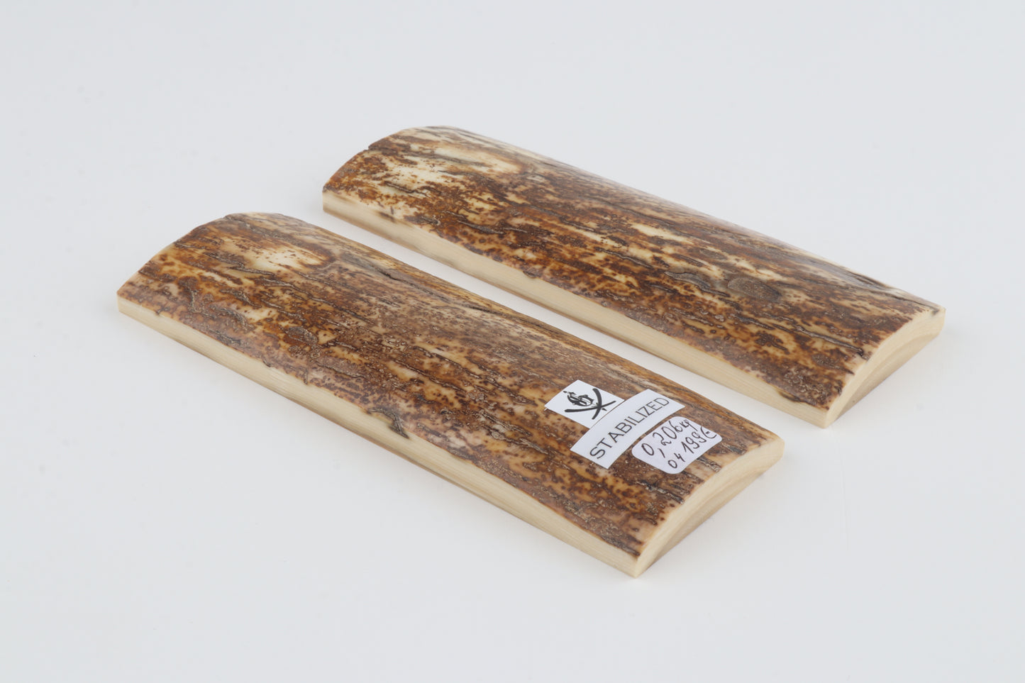 Stabilised mammoth bark scales