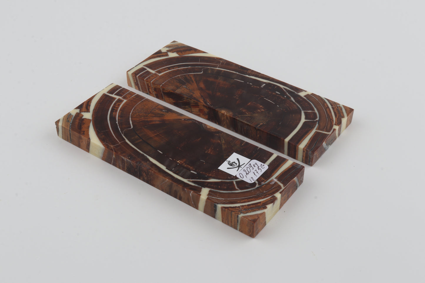 Stabilised mammoth ivory scales