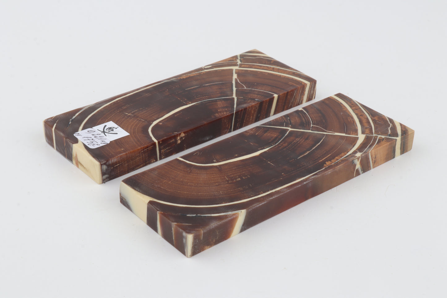 Stabilised mammoth ivory scales