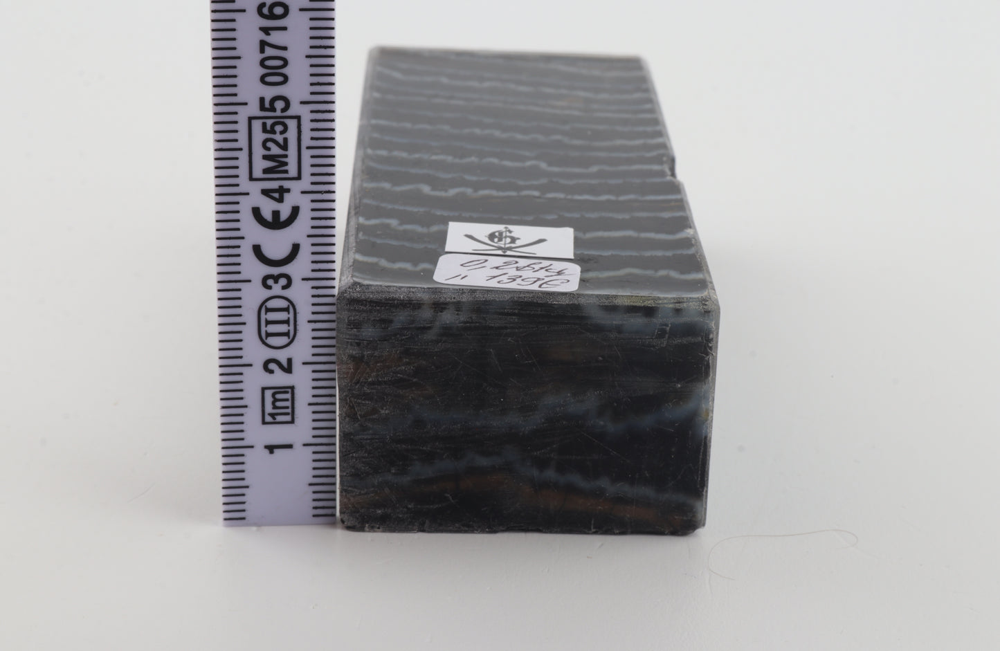 Stabilised mammoth molar block