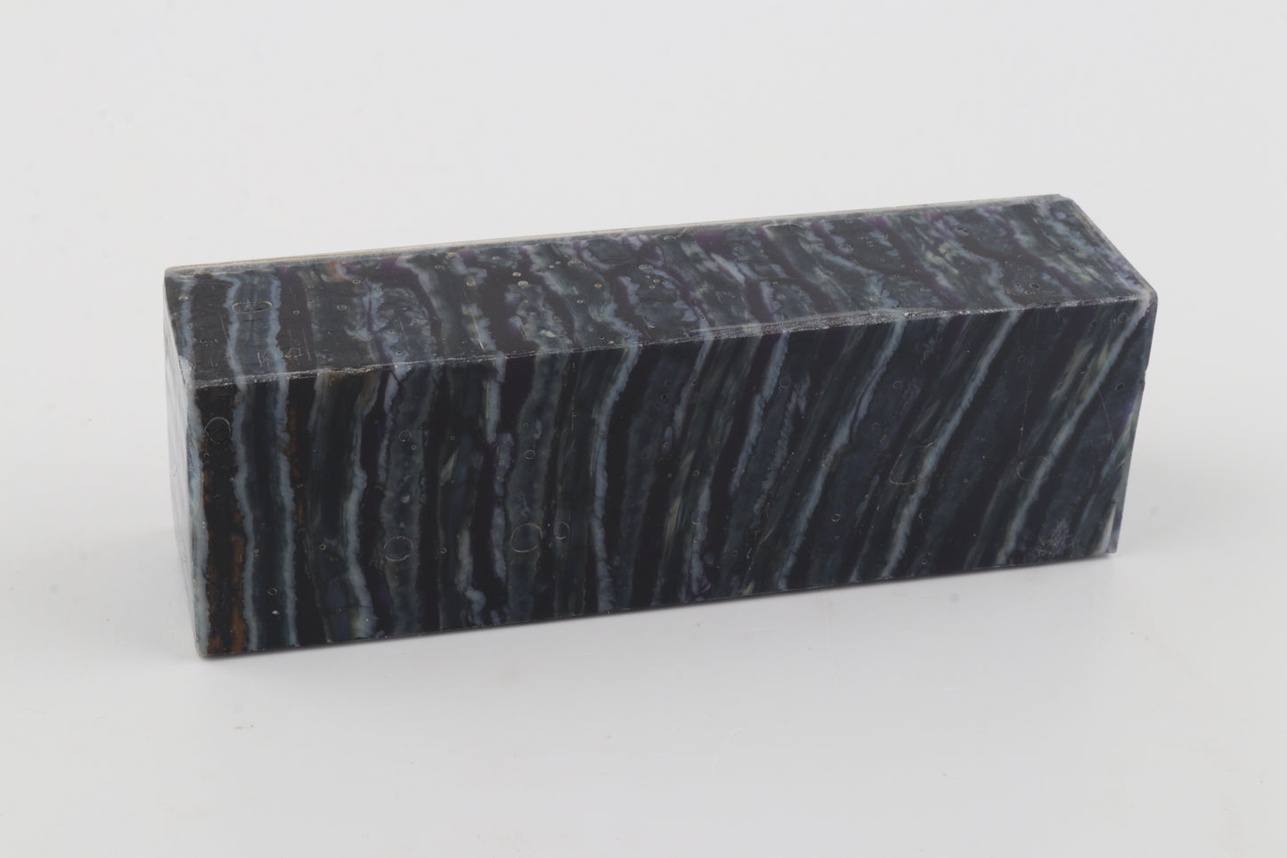 Stabilized mammoth molar block