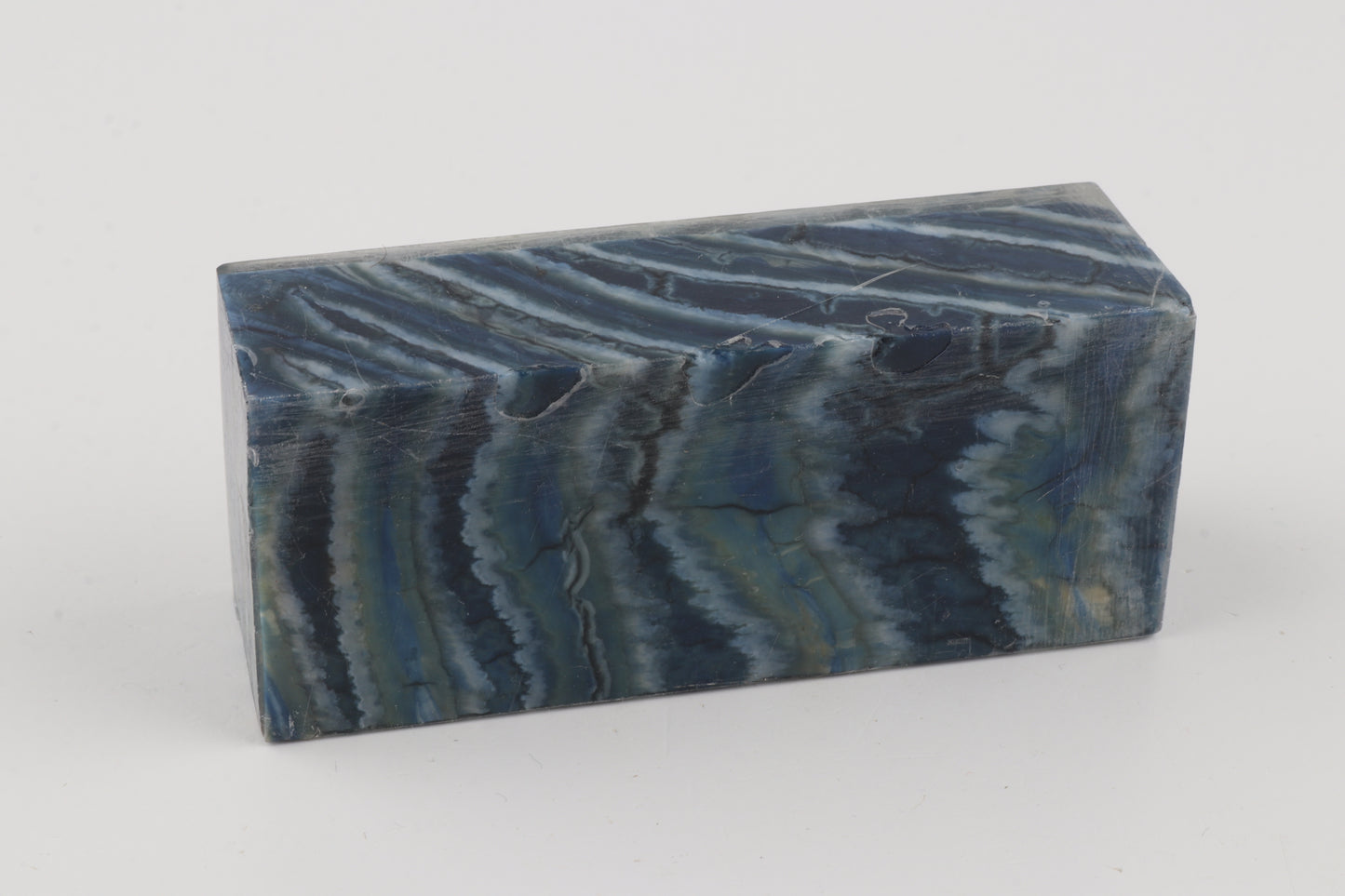 Stabilised mammoth molar block