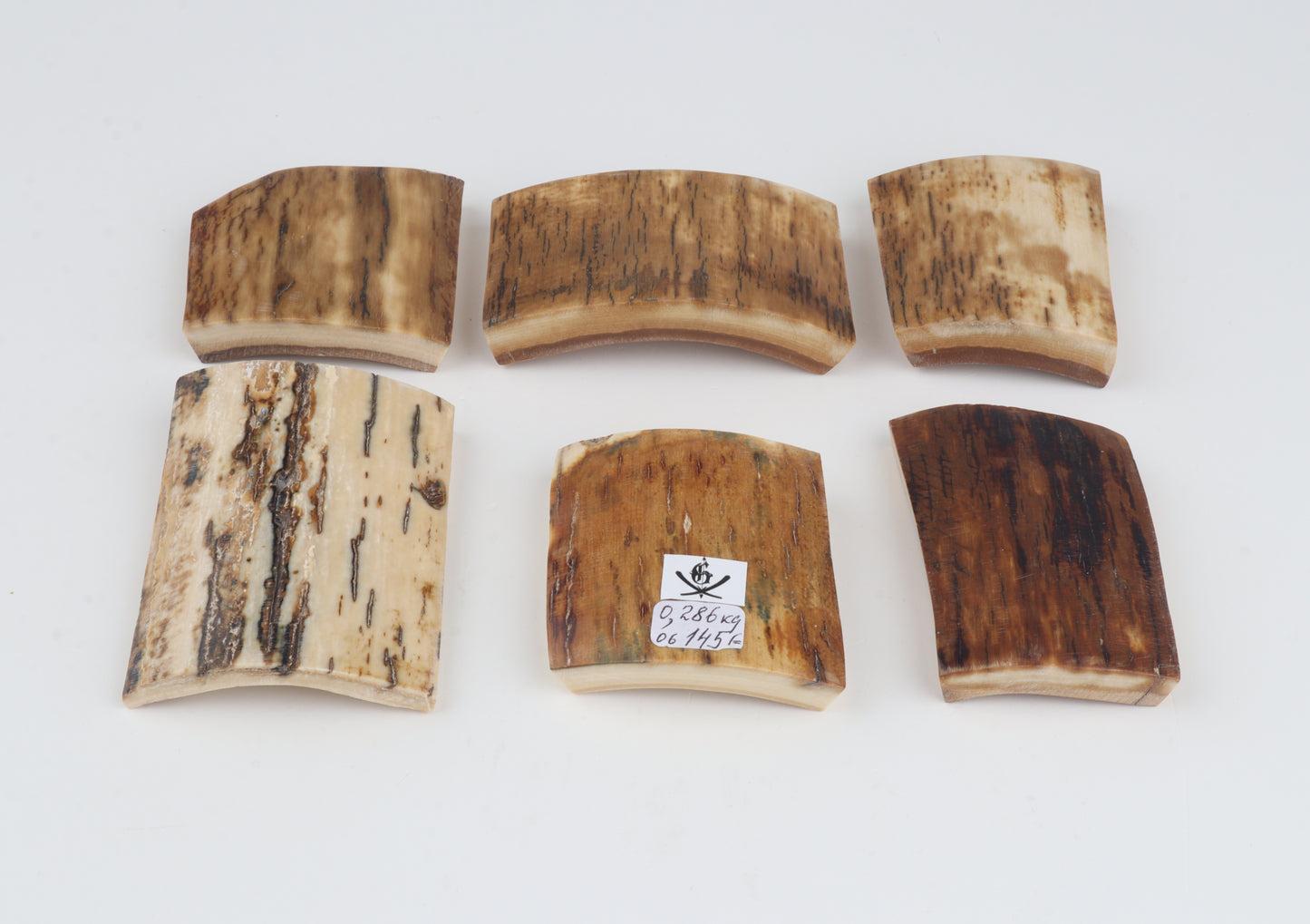 Natural mammoth bark pieces
