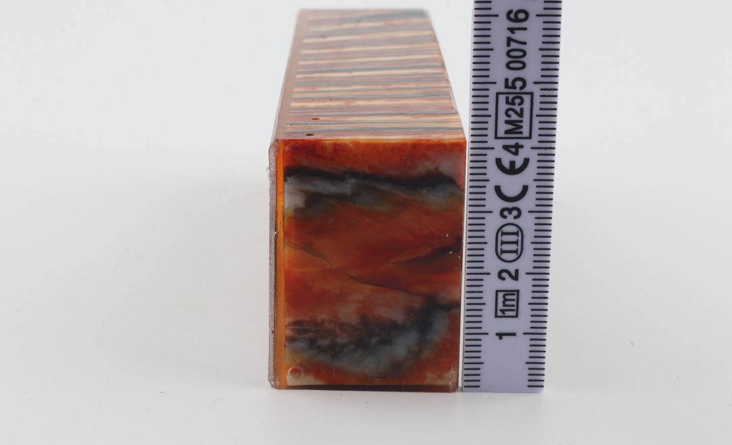 Stabilised mammoth molar block