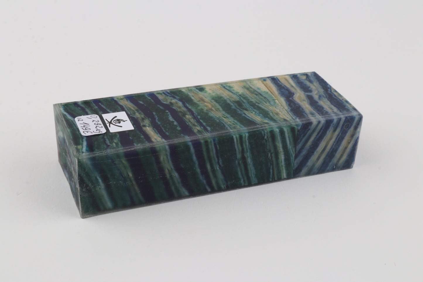 Stabilised mammoth molar block