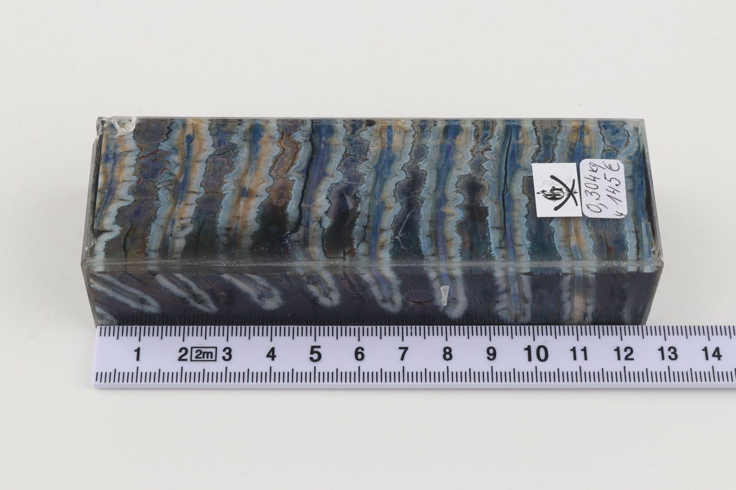 Stabilised mammoth molar block
