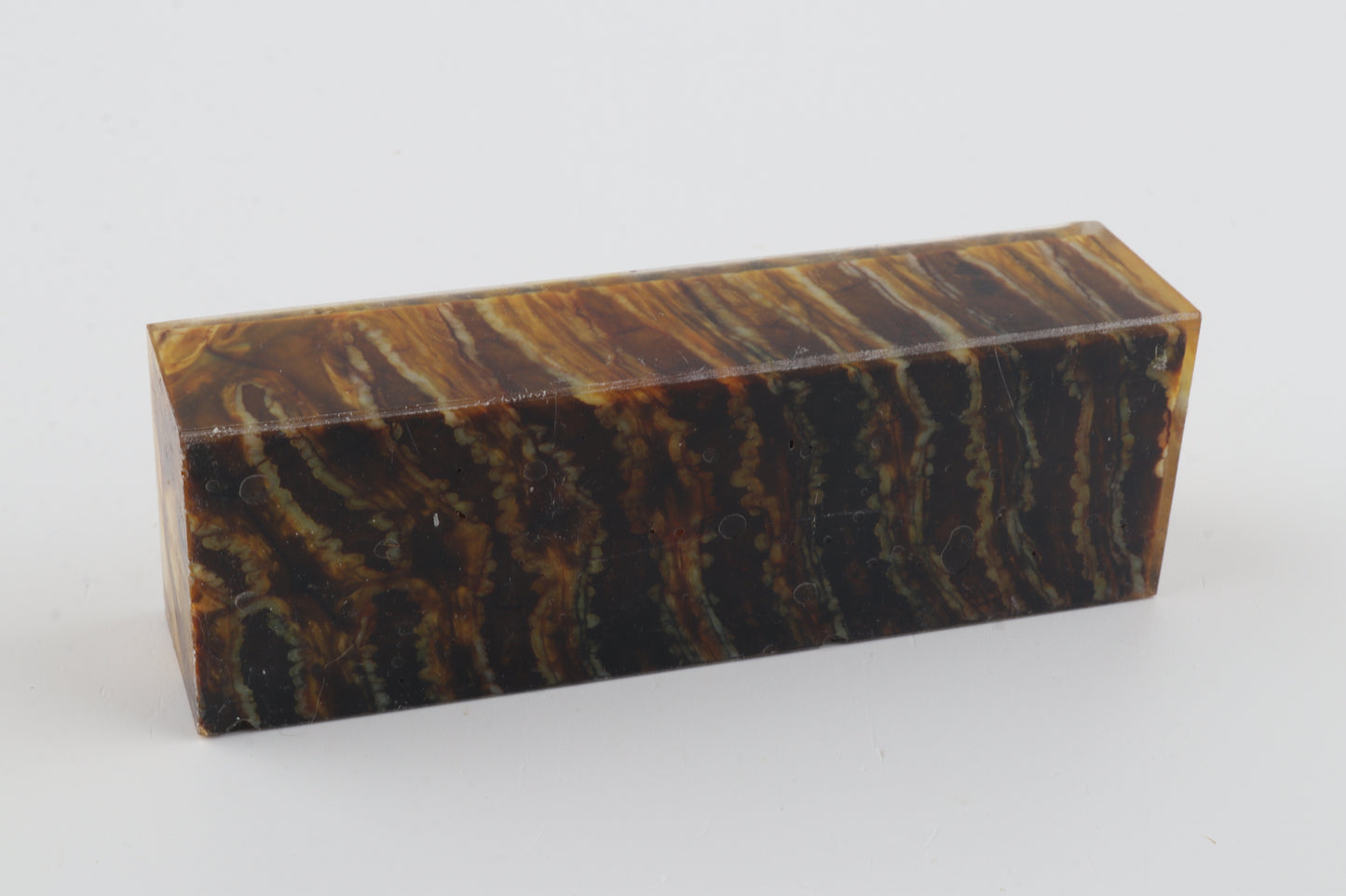 Stabilized mammoth molar block