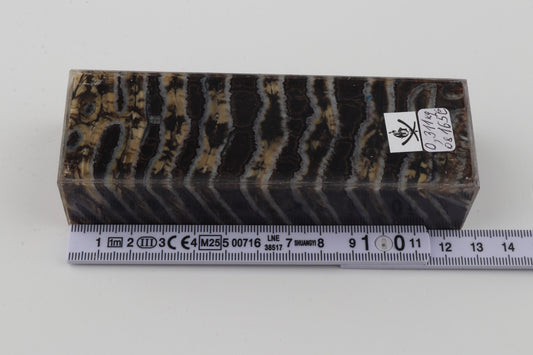 Stabilised mammoth molar block