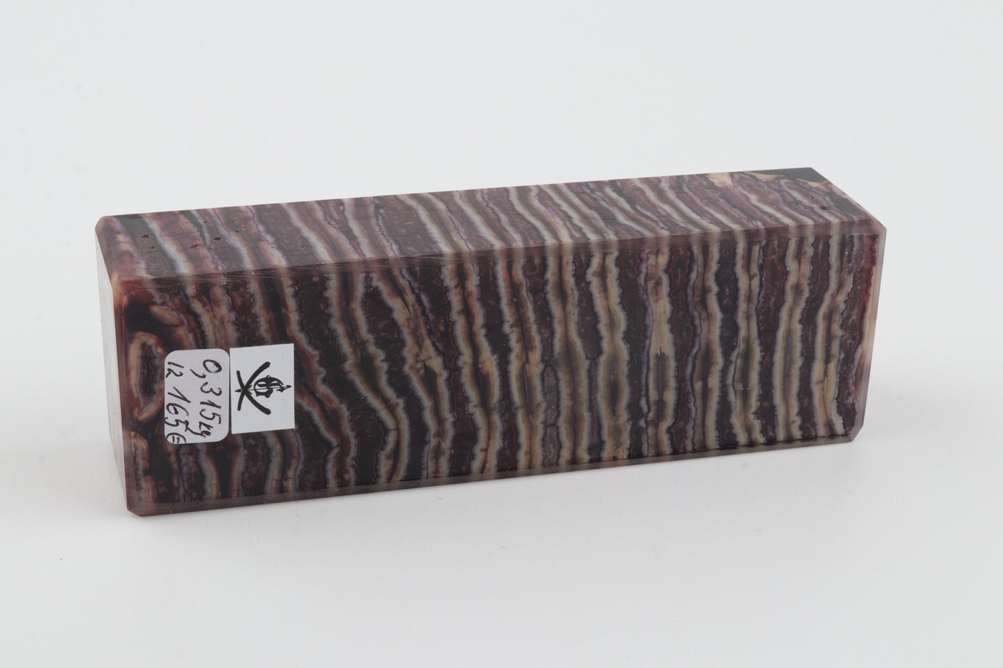 Stabilised mammoth molar block