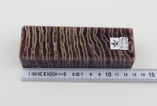 Stabilised mammoth molar block